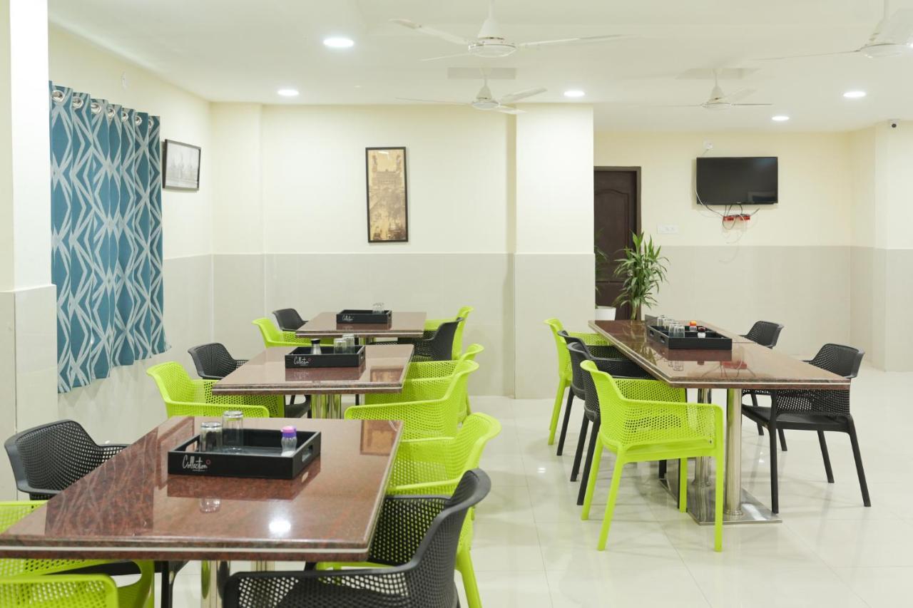 Voila At Nest Hotel Hyderabad Ngoại thất bức ảnh