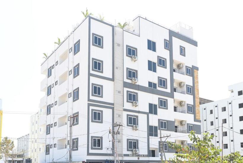 Voila At Nest Hotel Hyderabad Ngoại thất bức ảnh